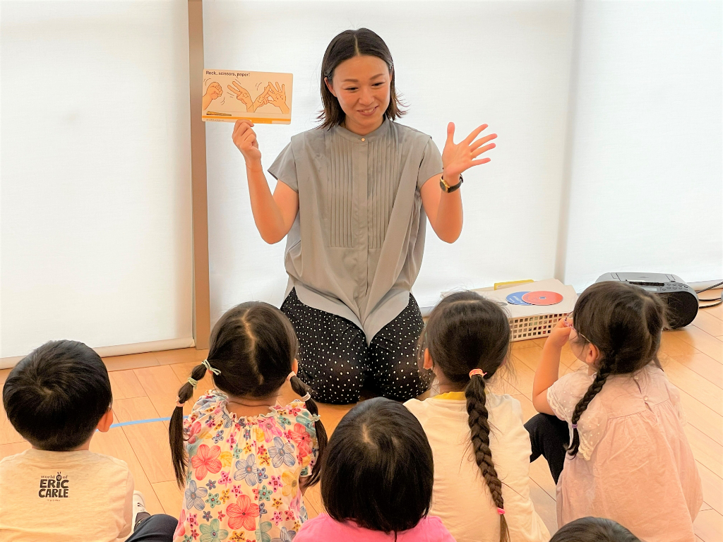 毎週1日【木 14:00-15:00】勤務｜幼稚園・保育園で英会...